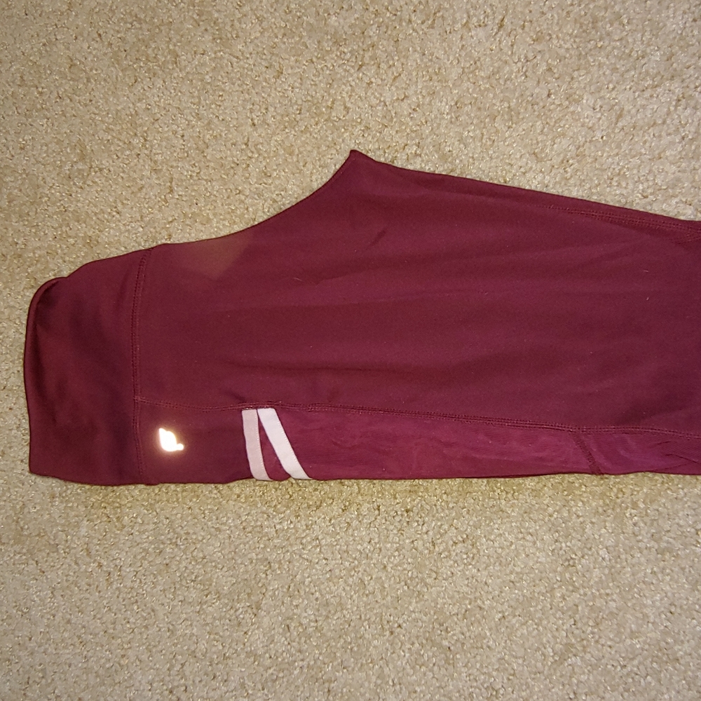 Fabletics cropped leggings